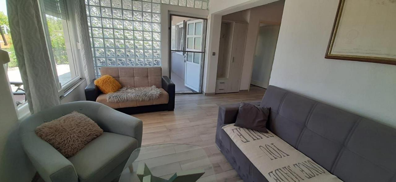 Apartment Mezaroca Рогозница Екстериор снимка