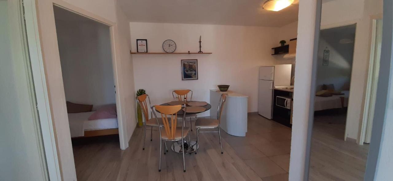 Apartment Mezaroca Рогозница Екстериор снимка
