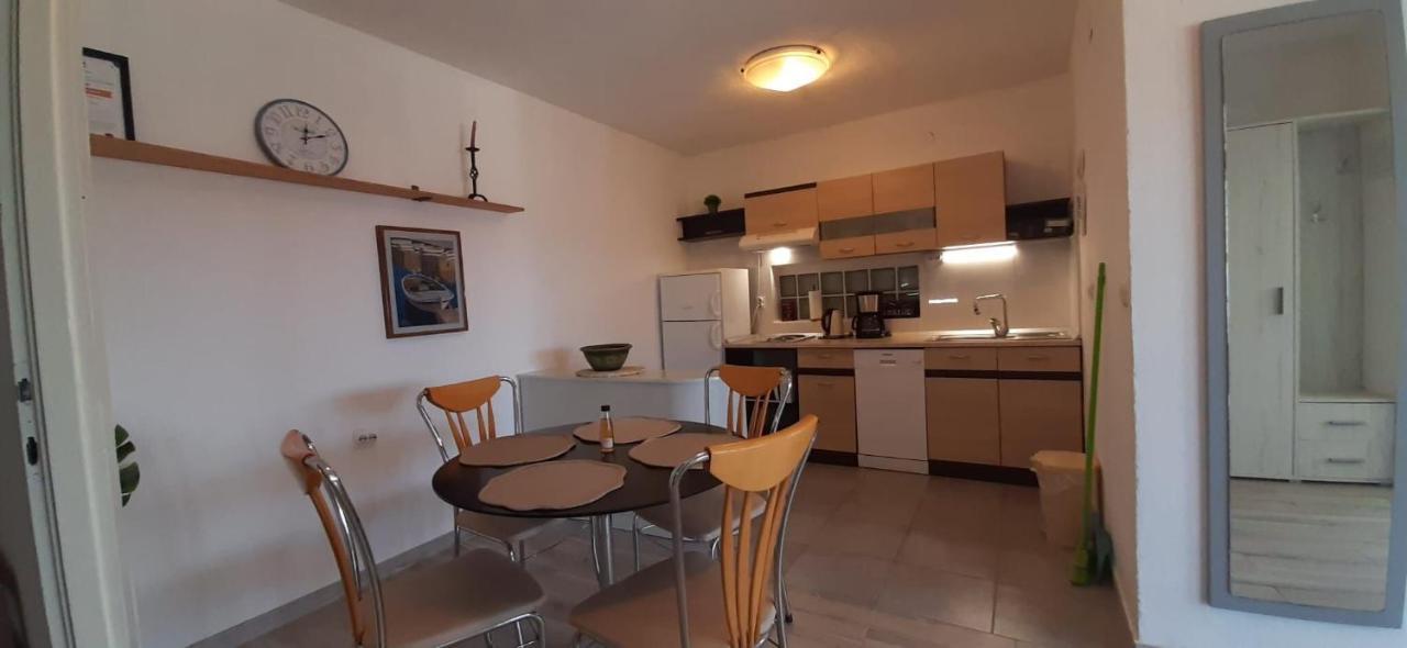 Apartment Mezaroca Рогозница Екстериор снимка