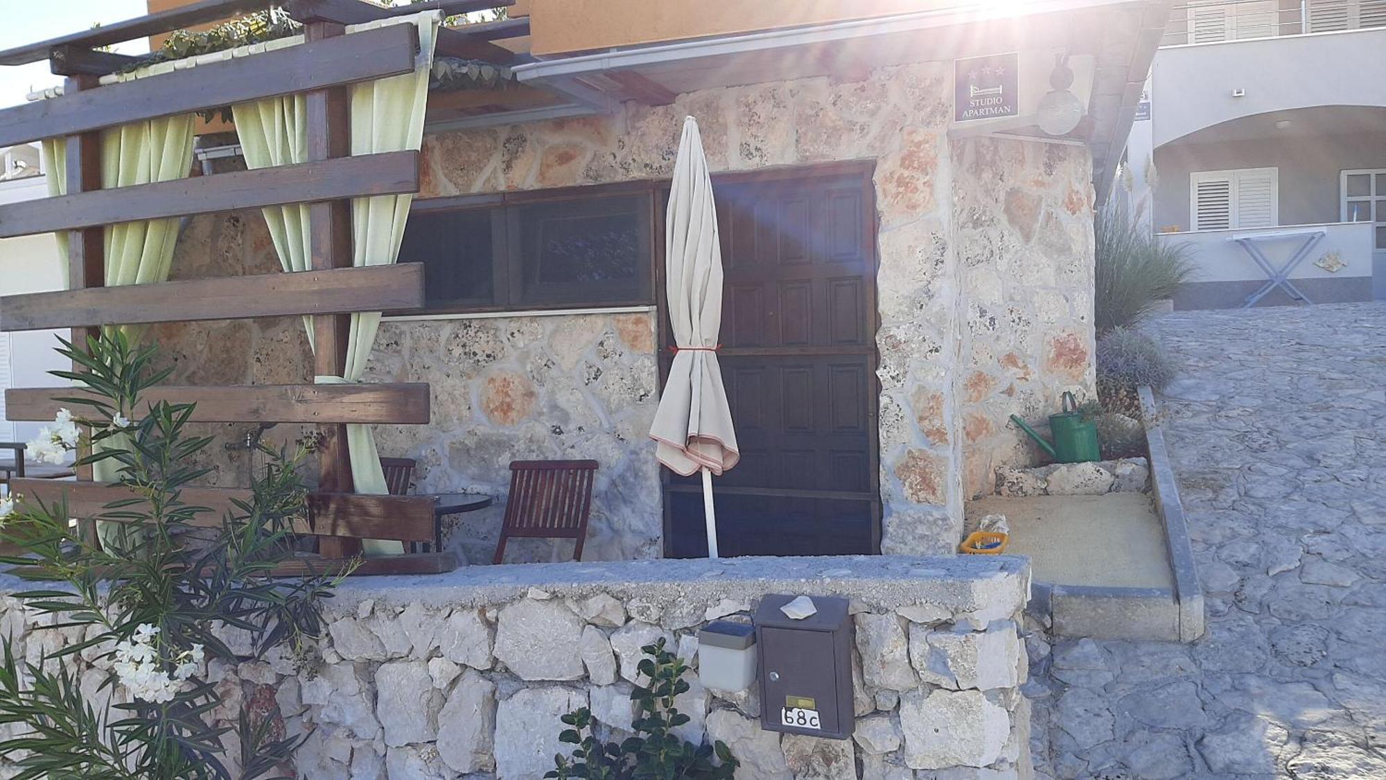 Apartment Mezaroca Рогозница Екстериор снимка